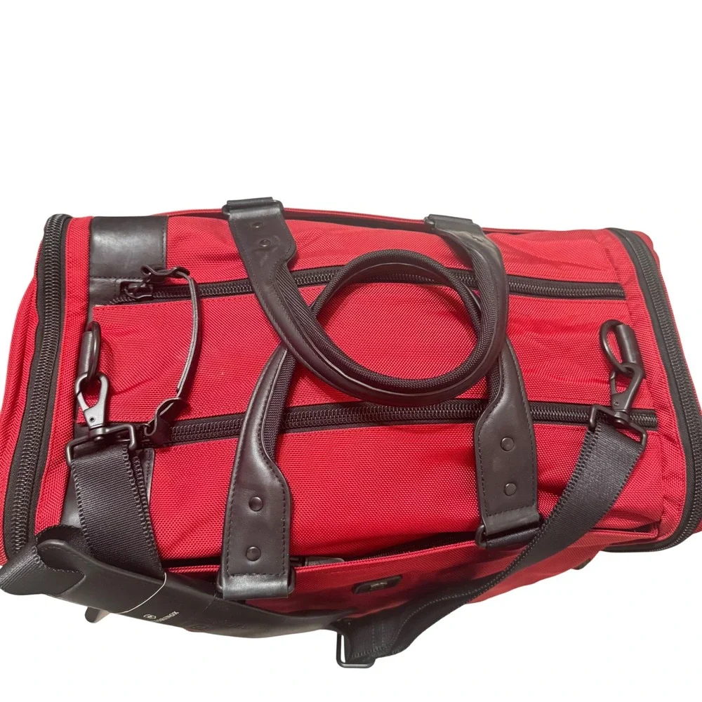 Victorinox Duffel Bag Unisex Large Red Good Ballistic Nylon‎ Leather Trim Travel